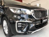 Cần bán Kia Sedona năm sản xuất 2020, màu đen