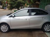 Cần bán lại xe Toyota Vios đời 2016, màu bạc