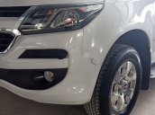 Xe Chevrolet Trailblazer 2018, màu trắng còn mới