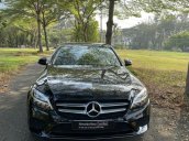 Bán xe siêu lướt Mercedes C200 Sport đời 2019, màu đen