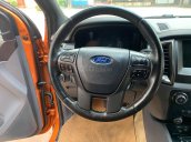 Bán ô tô Ford Ranger Wildtrak đời 2015, màu cam cá tính, nhập khẩu