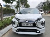 Cần bán xe Mitsubishi Xpander đời 2019, màu trắng xe gia đình