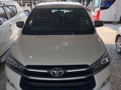 Bán xe Toyota Innova 2.0 E năm 2018, màu trắng mới chạy 22.000km giá cạnh tranh