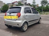 Cần bán lại xe Chevrolet Spark 2010, màu bạc