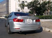 Cần bán lại xe BMW 3 Series 320i 2014, màu bạc, nhập khẩu chính chủ