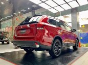 Bán Mitsubishi Outlander đời 2020, màu đỏ