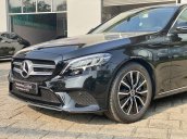 Cần bán Mercedes C200 năm sản xuất 2019, màu đen như mới