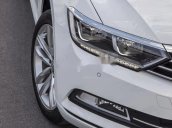 Bán ô tô Volkswagen Passat sản xuất 2018, màu trắng, nhập khẩu