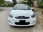 Bán xe Hyundai Accent Blue 2016, màu trắng, nhập khẩu số sàn giá cạnh tranh