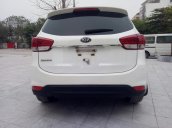 Cần bán gấp Kia Rondo GATH năm sản xuất 2016, màu trắng, giá chỉ 586 triệu