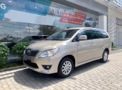 Cần bán gấp Toyota Innova G 2012 số tự động, 480tr