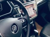 VW Tiguan Luxury - một chiếc xe SUV 7- Thiết kế hoàn toàn mới, MQB giống trên Audi Q5, chung khung gầm và hệ động cơ Audi
