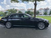 Bán xe đã qua sử dụng, chính hãng: Mercedes E 200 sản xuất năm 2017, màu đen