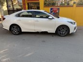 Cần bán xe Kia Cerato sản xuất 2020, màu trắng như mới, giá tốt