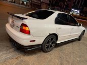 Cần bán Honda Accord sản xuất năm 1995, màu trắng, xe nhập