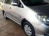 Bán xe Toyota Innova đời 2009, màu bạc