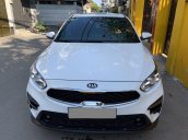 Cần bán xe Kia Cerato sản xuất 2020, màu trắng như mới, giá tốt