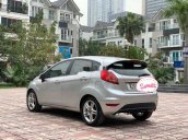 Bán Ford Fiesta đời 2011, màu bạc, giá chỉ 290 triệu