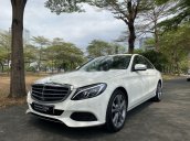 Bán Mercedes C250 2018, màu trắng còn mới