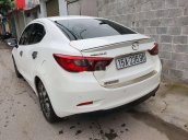 Bán xe Mazda 2 đời 2016, màu trắng số tự động, 425 triệu