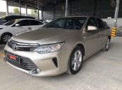 Toyota Đông Sài Gòn cần thanh lý chiếc Toyota Camry 2.5 Q đời 2016, màu vàng cát