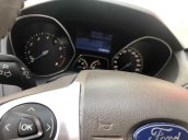 Cần bán lại chiếc Ford Focus sản xuất 2015, màu đỏ xe gia đình, giá thấp