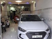 Bán xe Hyundai Elantra năm sản xuất 2016, màu trắng, 435tr