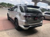 Cần bán lại xe Toyota Fortuner 2.7V 4X2 AT sản xuất năm 2016, màu bạc
