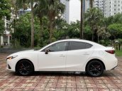 Bán Mazda 3 năm sản xuất 2016, màu trắng, giá chỉ 555 triệu