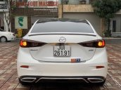 Bán Mazda 3 năm sản xuất 2016, màu trắng, giá chỉ 555 triệu