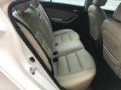 Cần bán Kia Cerato 2.0AT năm sản xuất 2016