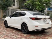 Bán Mazda 3 năm sản xuất 2016, màu trắng, giá chỉ 555 triệu