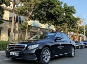 Cần bán xe Mercedes E200 đời 2017