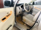 Cần bán xe Toyota Innova đời 2009, giá 309tr