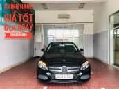 Cần bán gấp Mercedes C 200 đời 2018, màu đen, giá tốt
