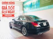 Cần bán gấp Mercedes C 200 đời 2018, màu đen, giá tốt
