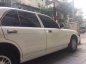 Cần bán Toyota Crown đời 1996, màu trắng, chính chủ