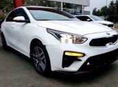 Cần bán gấp Kia Cerato đời 2019, màu trắng, 620 triệu