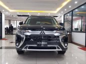 Bán Mitsubishi Outlaneder hỗ trợ trả góp, hỗ trợ lái thử, gọi ngay được giá tốt nhất