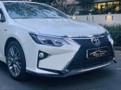 Cần bán Toyota Camry 2.5Q đời 2018, màu trắng, giá rẻ