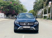 Bán Mercedes Benz GLC 250 4Matic xanh kem, 1 chủ cực đẹp