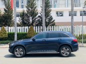 Bán Mercedes Benz GLC 250 4Matic xanh kem, 1 chủ cực đẹp