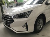 Bán xe Hyundai Elantra 1.6 số sàn - giá sốc 559 triệu, tặng phụ kiện