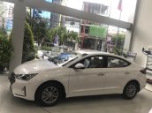 Bán xe Hyundai Elantra 1.6 số sàn - giá sốc 559 triệu, tặng phụ kiện