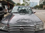 Gia đình cần bán lại chiếc Toyota Land Cruiser sản xuất năm 2005, màu xám, giá thấp