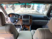 Gia đình cần bán lại chiếc Toyota Land Cruiser sản xuất năm 2005, màu xám, giá thấp