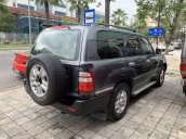 Gia đình cần bán lại chiếc Toyota Land Cruiser sản xuất năm 2005, màu xám, giá thấp