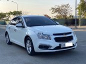 Cần bán lại xe Chevrolet Cruze đời 2016, màu trắng 
