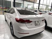 Cần bán lại xe cũ Hyundai Elantra năm sản xuất 2018, màu trắng, giá tốt