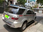 Cần bán Toyota Fortuner đời 2009, màu bạc, giá 489tr